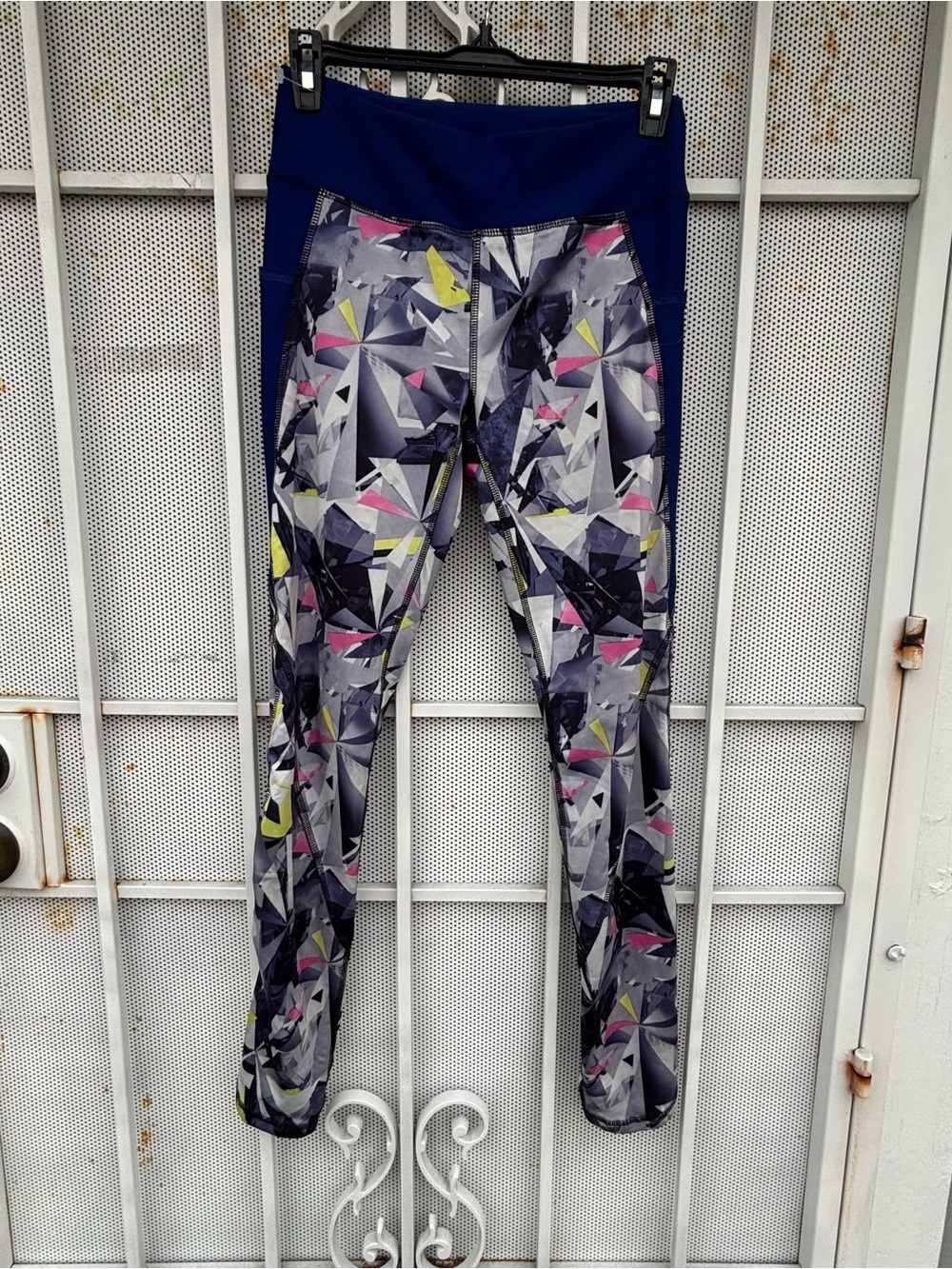 Lysse Navy Waist Multicolor Geometric Leggings